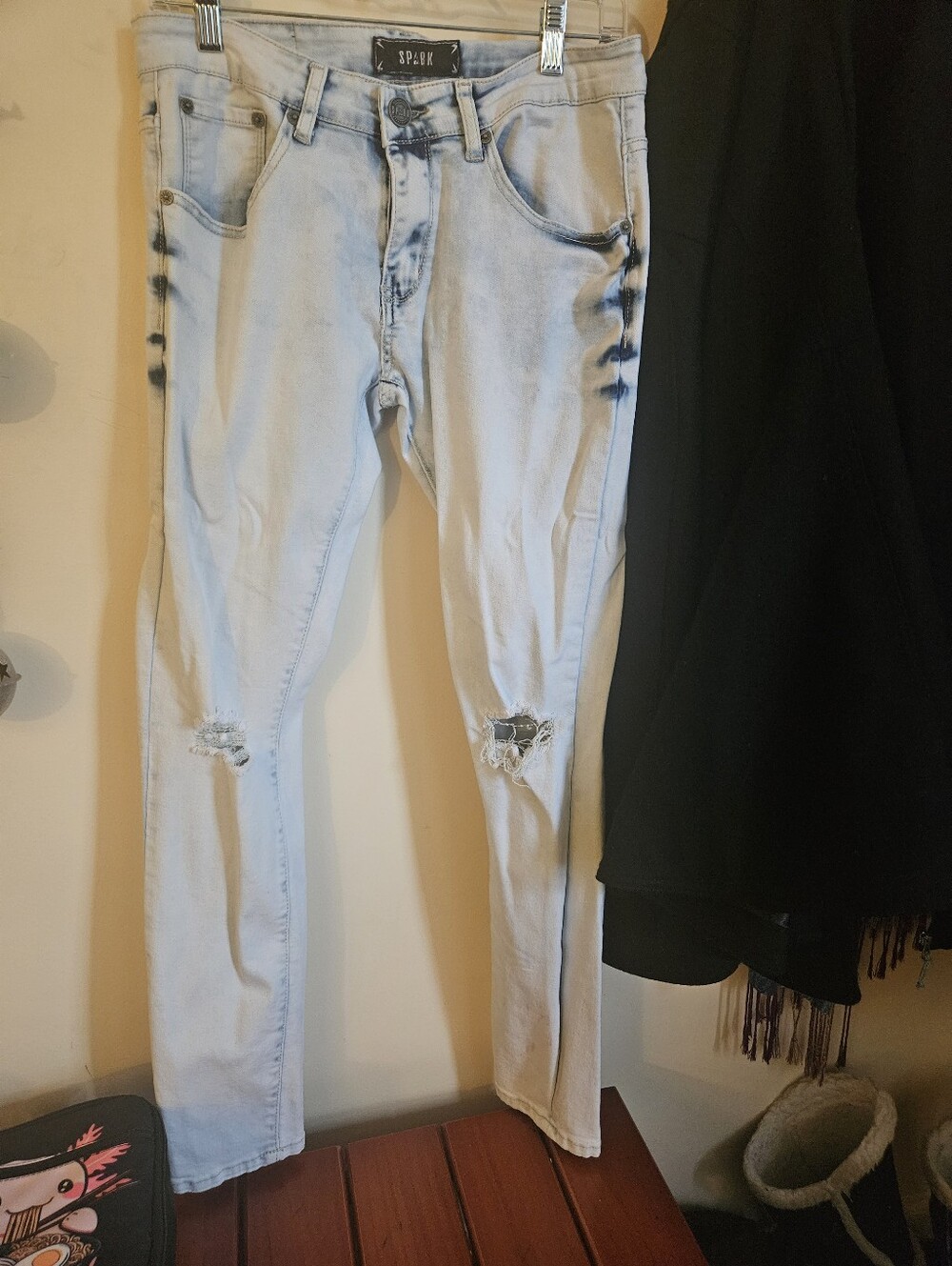 Women's SPARK Light Blue Distressed Skinny Jeans Size 30